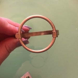 Gold circle bracelet